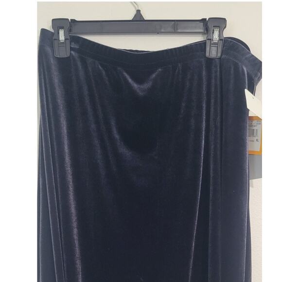 Portraits By Northern Isles Skirt Womens X-Large Velvet Long Twilight Navy NWT - Picture 3 of 8